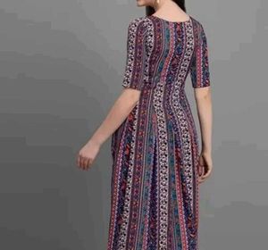 Round Knee Length Kurta...✨