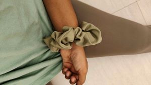 Premium Quality Big scrunchie