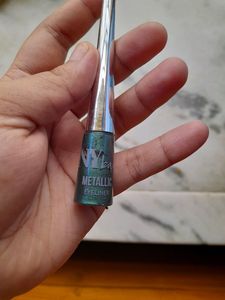 Ny Bae Eyeliners