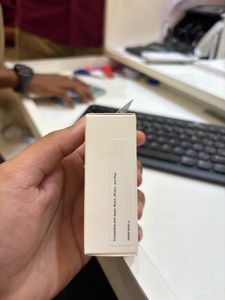 Apple 20W USB-C Power Adapter