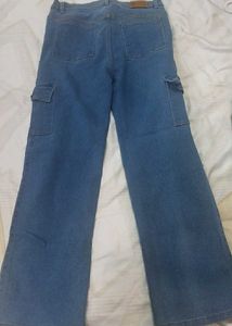 Wide Leg Cargo Jeans