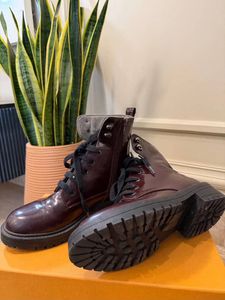 Stylish Burgundy Ankle Boots Steve Madden