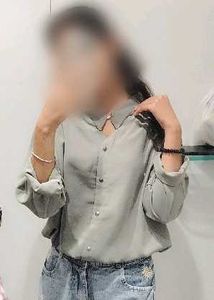 Elegant Gray Button-Down Shirt