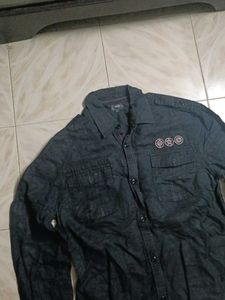 Men&#39;s Casual Shirt