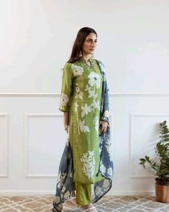 Green Floral Kurti Set