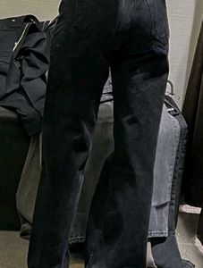 SAVANA Ripped Black Jeans