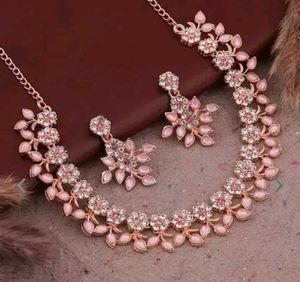 Elegant Necklace Set