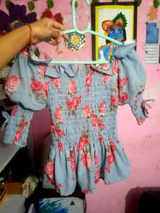 Floral Print Smocked Top