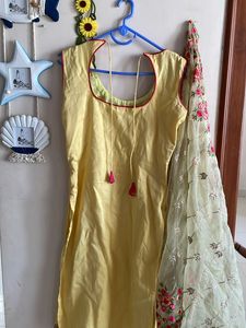 Last Chance To Buy! Vac Kurta With Pant And Dupatt