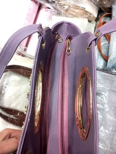 ✨Stylish Lavender Handbag 👜