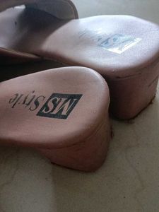 MAUVE HEELS