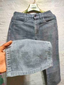 Levi&#39;s Grey Pants