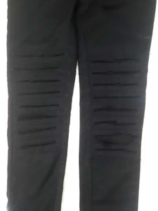 New Solid Black Jeans Pant. Size 32in.