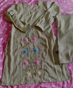 Embroidered Kurta & Pant Set