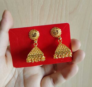 GOLDEN BIG JHUMKA