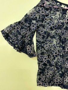 MAX Floral Lace Top