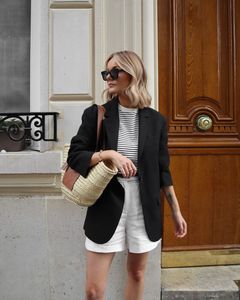 H&amp;M Pintresty 🌸fitted black blazer