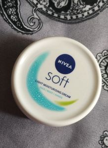 Pack Of Nevia Soft (Pomegranate) And (Light)