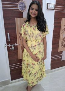Yellow floral frock 🧡