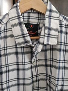 Men&#39;s Checkered Casual Shirt