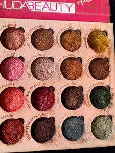 Huda Beauty Eyeshadow Palette Pac Gillter