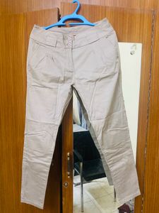 PRICE REDUCED - Trouser - Trending