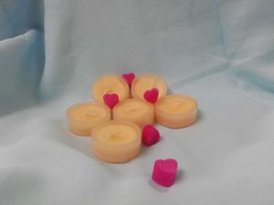 6 Peice Peach Scented Candle