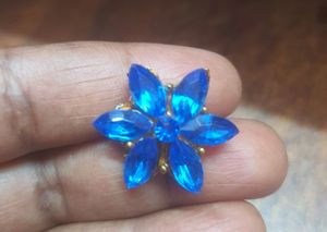 ✨️Price Drop✨️🆕️Blue Stone Stud and Pendent Set