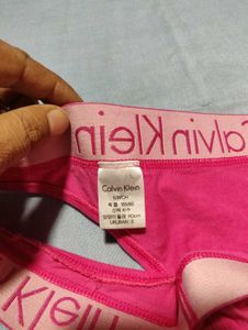Calvin Klein Thong Size S