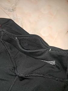 VS Sport Criss Cross Leggings