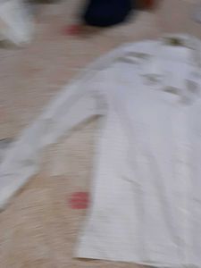 Men&#39;s White Casual Shirt