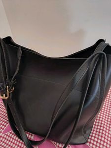 Classy Handbag For Office And College