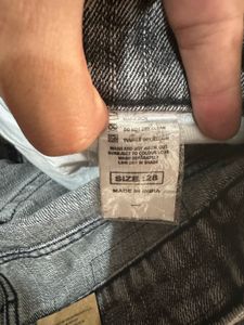 28,32 Standard Sizes jeans