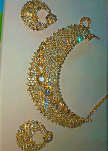 Golden Jewellery Set (Necklace)