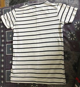White And Black Strip T-shirt Unisex