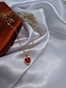 Red Heart Pendant Gold-Plated Necklace