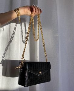 (Negotiable)Black Box Bag