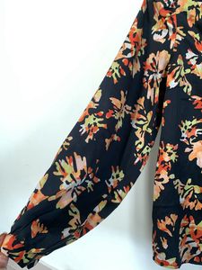 Vero moda Floral Print Tie-Neck Blouse
