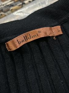 Black Top With Diamond Chain
