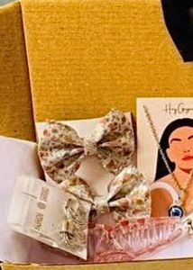 Birthday Hamper For Your Loved Ones🩷