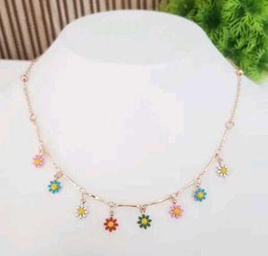 Daisy Charm Necklace
