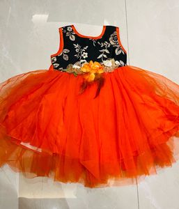 Set of 2 dresses girl 3-9 months