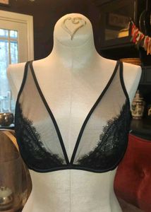 Soma Lace Beautiful Bra 32DD