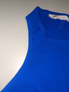 Set Of 3 Sleeveless Tops
