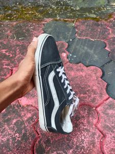 Vans Sneakers - Stylish &amp; Comfortable