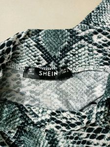 Snakeskin Print Mock Neck Top Size XS - S