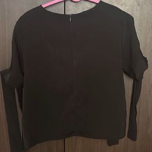 Chic Black Tie Sleeve Top