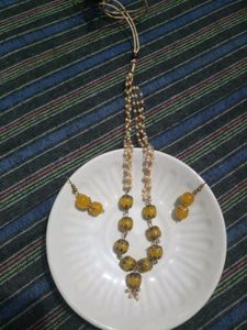 Pearl Necklace With Earrings