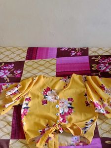 A Floral Flower Printed Top