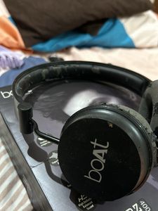 BOAT ROCKERZ 400 Headphones